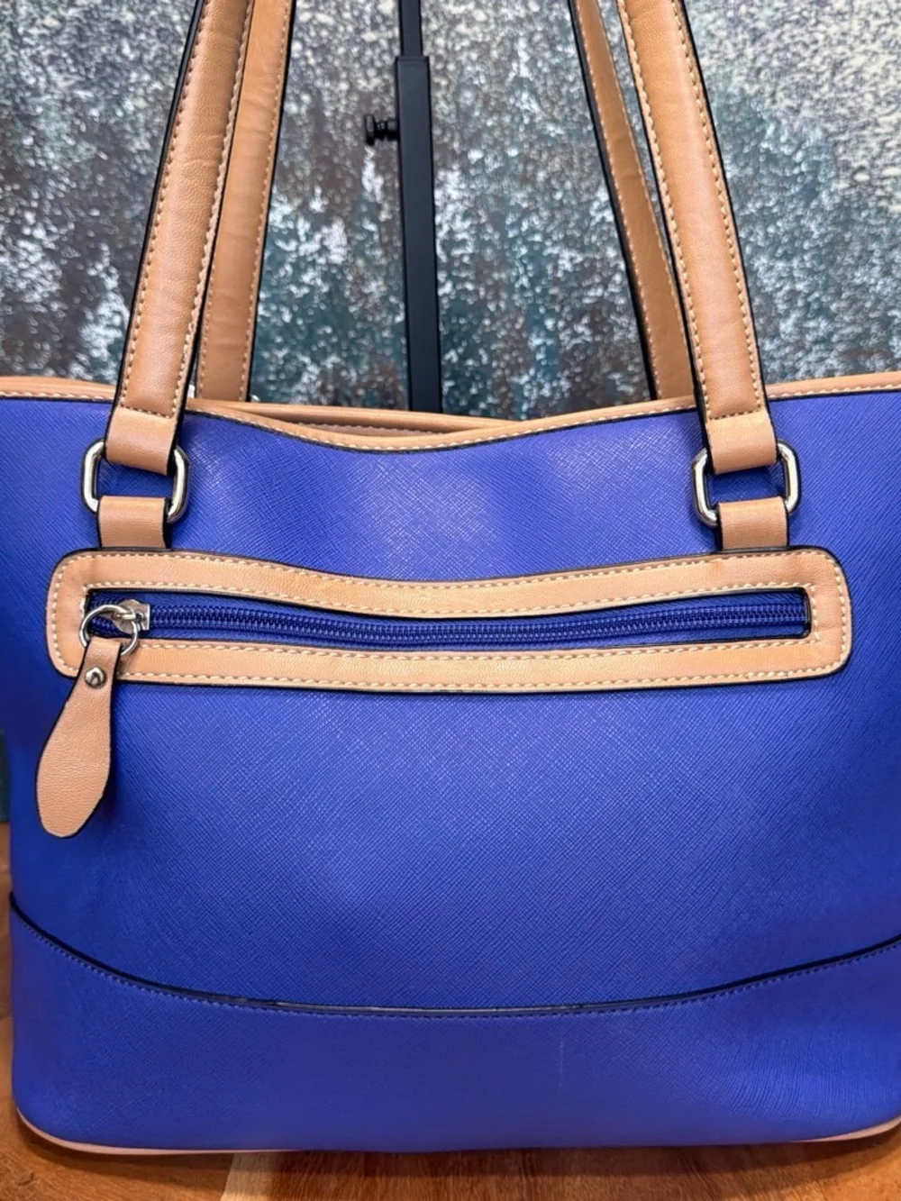 Gianni Bernini 2010’s Dopamine Dressing Royal Blue Tote Bag (EUC)
